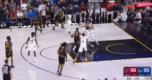 8868体育官网-库里再度拯救勇士！个人表现比全票MVP赛季更炸裂